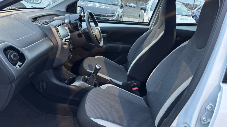 Toyota Aygo 1.0 VVT-i X-Play TSS 5dr Petrol Hatchback